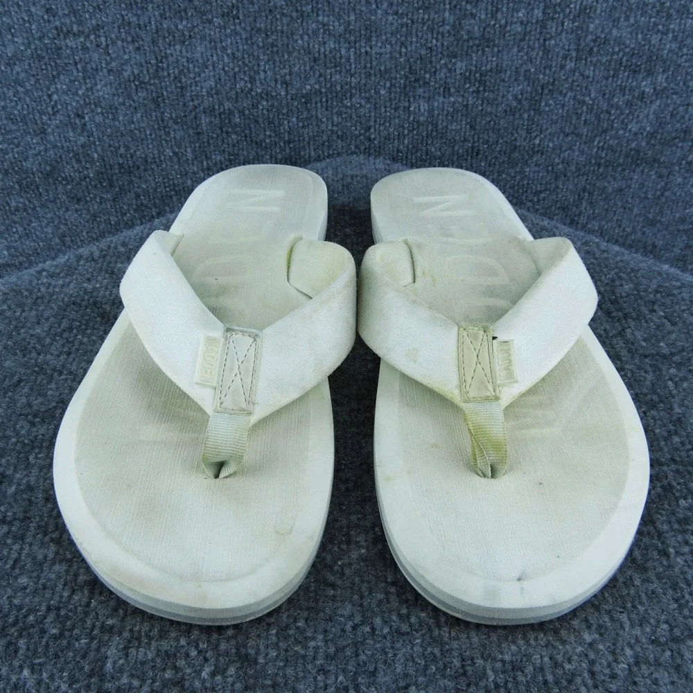Madden Beachy Men Flip Flop Sandals Off White Synthetic Slip On‎ Size 9 Medium